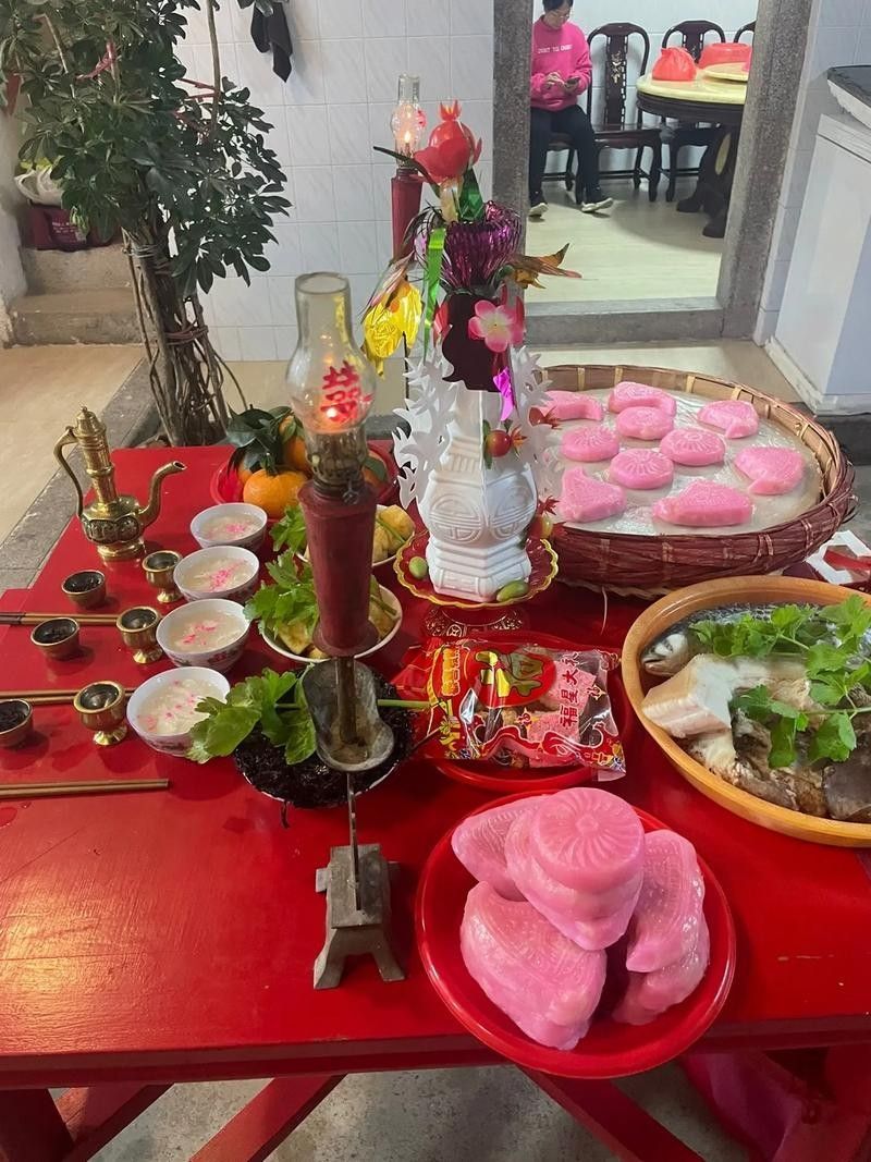 能提供幾張潮汕龍魚(yú)拜神圖片嗎：潮汕龍魚(yú)拜神