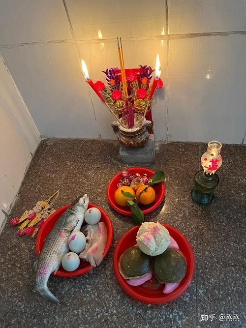 能提供幾張潮汕龍魚(yú)拜神圖片嗎：潮汕龍魚(yú)拜神