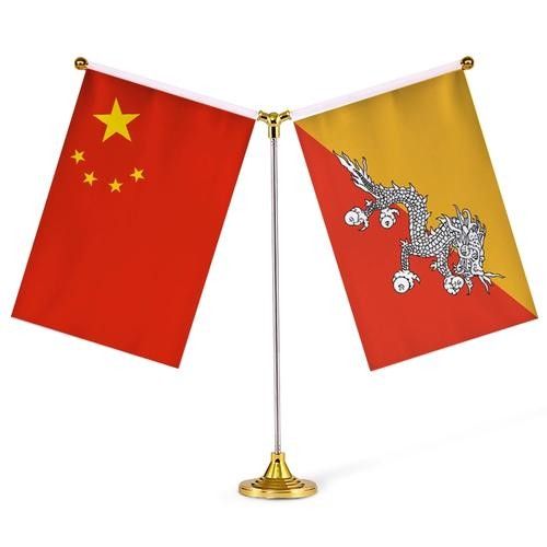 能提供一張不丹國旗的圖片嗎？：不丹國旗的設計與設計