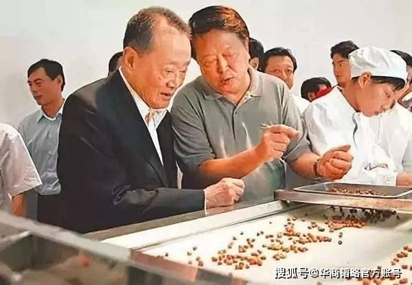 郭孔豐與郭鶴年有何關系？：孔豐和郭鶴年是什么關系？