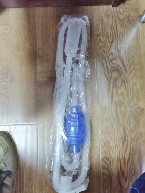 森森和CRAZY PLANT哪個更耐用：森森與crazyplant哪個更適合大型魚缸？