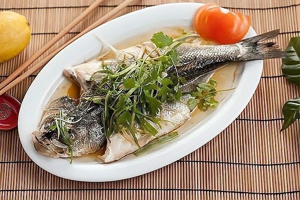 恐龍魚吃蝦需要去頭嗎：恐龍魚吃蝦是否需要去頭？