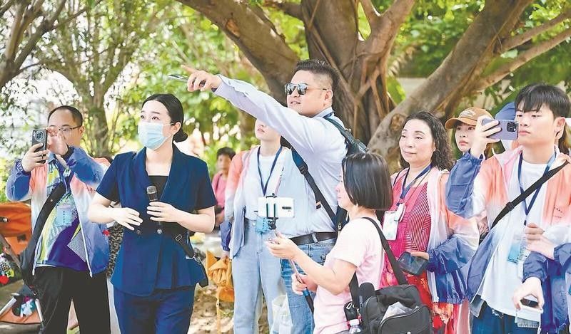 鄧寶良是否接受過媒體采訪？：鄧寶良是否接受過媒體采訪的問題，目前沒有確切的答案