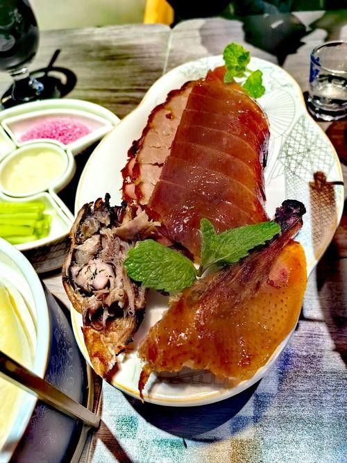金鱗閣有哪些招牌菜？（<strong><mark>南京</mark></strong>10家高端大氣上檔次的餐廳，吃不起我就看看）