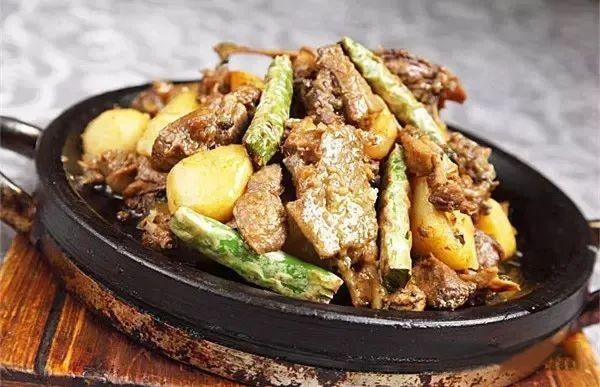 金鱗閣有哪些招牌菜？（南京10家高端大氣上檔次的餐廳，吃不起我就看看）