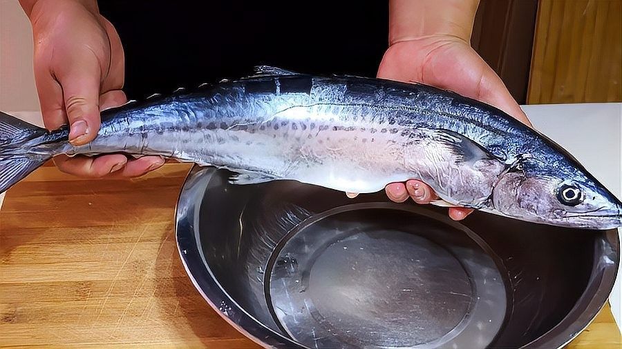 冷凍小魚解凍后需要清洗嗎？（不管解凍什么魚，千萬不要用水泡了，只用一招）