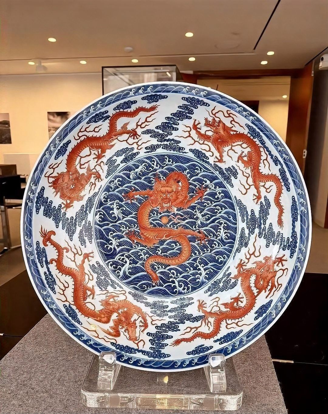 這些瓷器的市場估價如何？（瓷器估價分析）