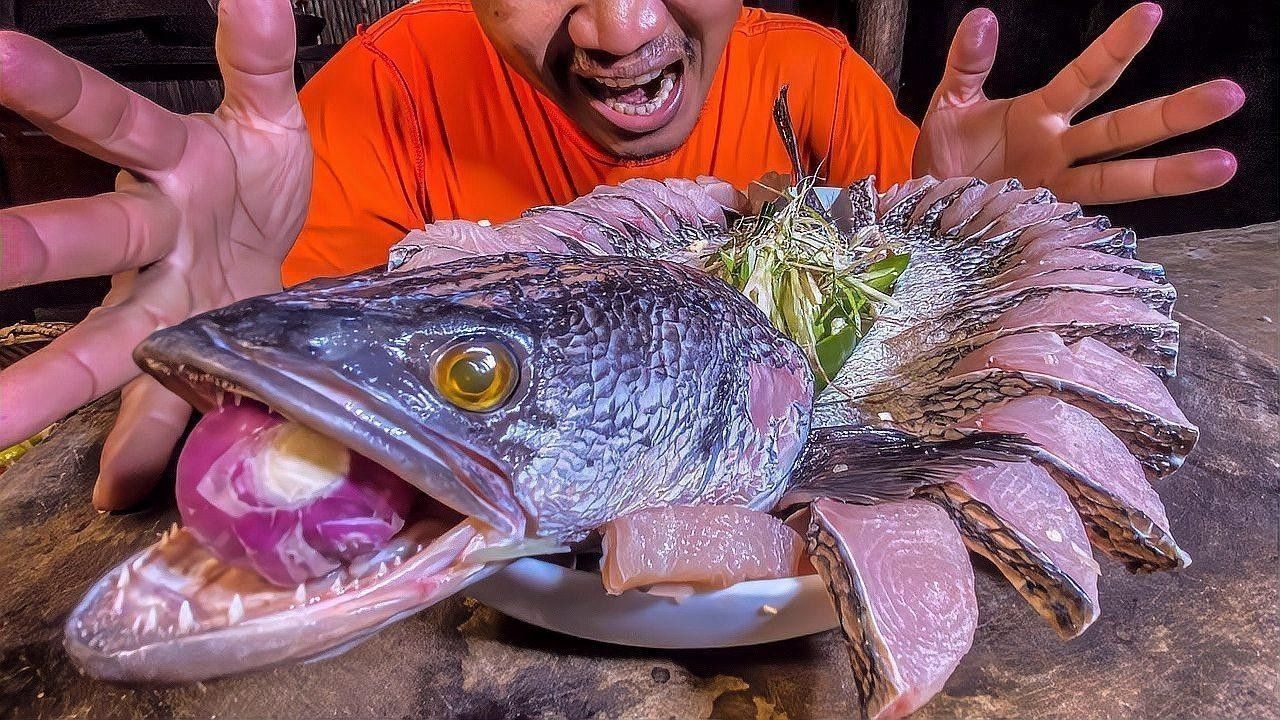 雷龍魚有哪些常見的烹飪方法（常見大型雷龍魚烹飪方式）