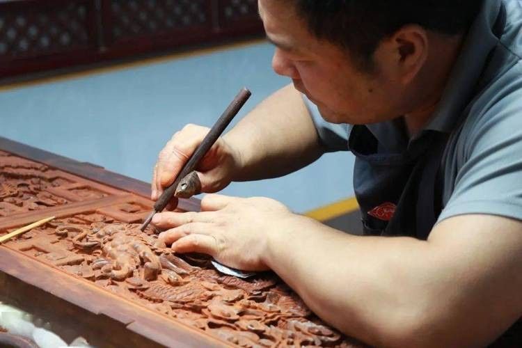 如何關注非遺項目中的雕刻傳承人（中國花絲鑲嵌傳承人名單）