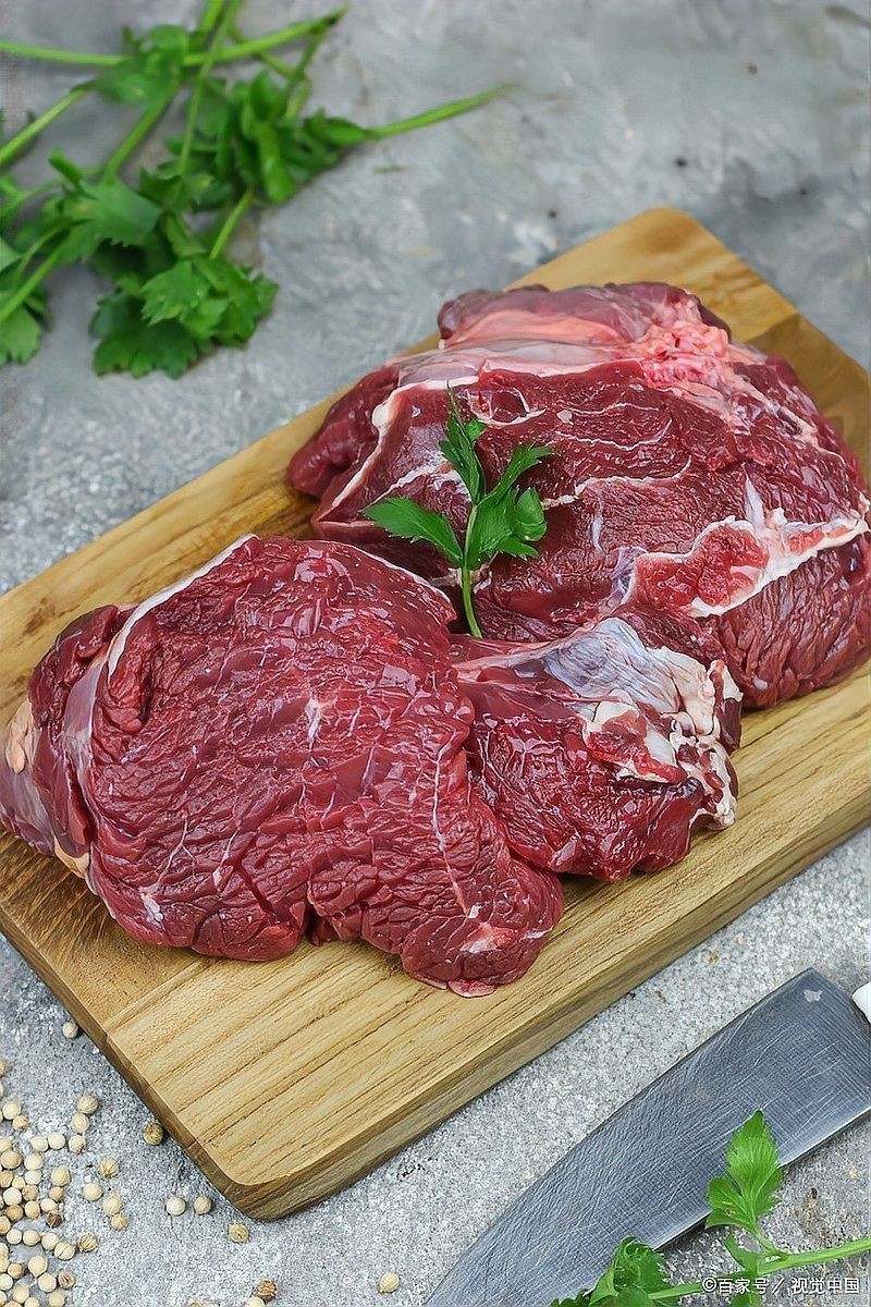 如何區分草飼牛肉和谷飼牛肉？（草飼牛肉和谷飼牛有什么區別）
