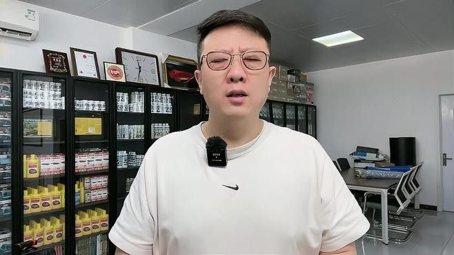 百藝城的龍魚價格如何？（廣州百藝城龍魚批發市場探秘紅金龍與藍底過背價格大揭秘）