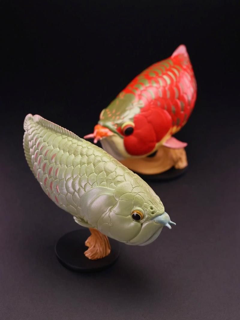 給我一些高清的虎斑恐龍魚圖片（廣東男子釣獲“遠古恐龍魚”,背鰭銳利似劍龍!網友:值好幾百!）