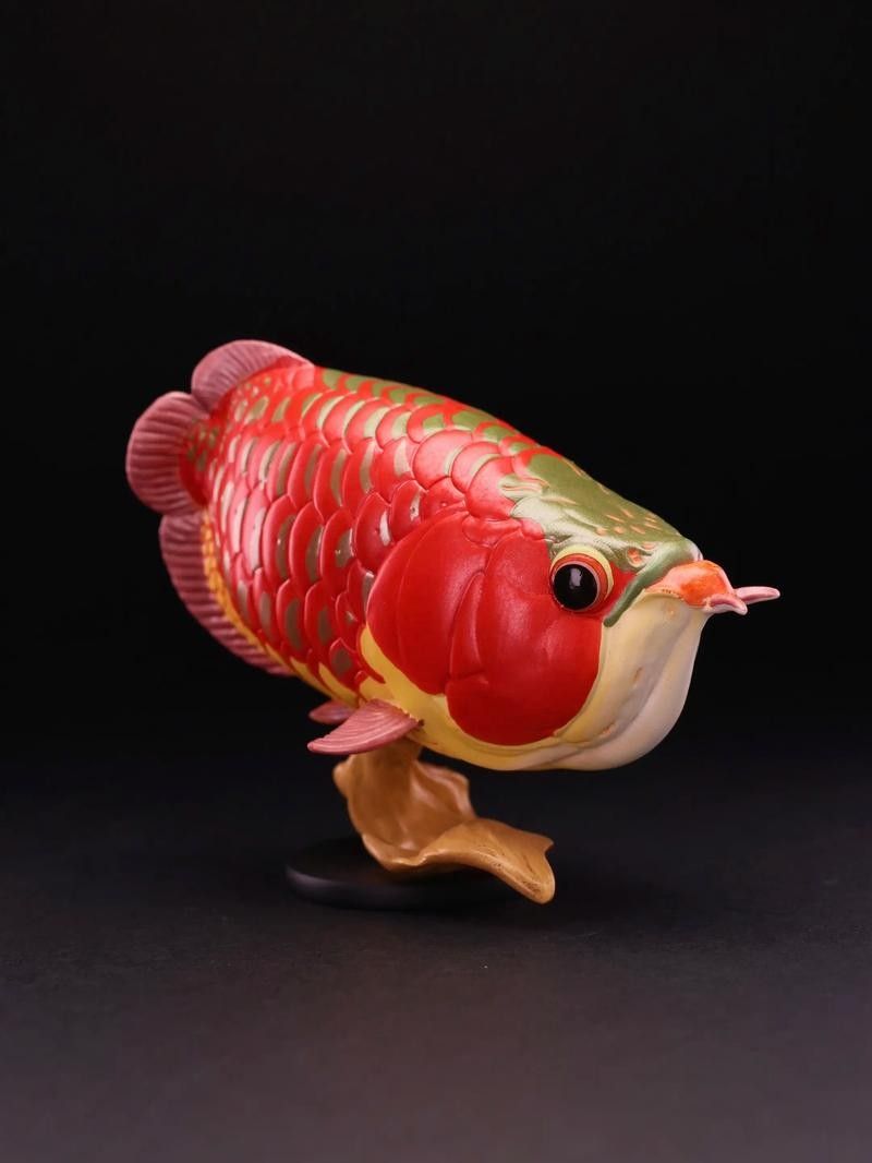 給我一些高清的虎斑恐龍魚圖片（廣東男子釣獲“遠古恐龍魚”,背鰭銳利似劍龍!網友:值好幾百!）