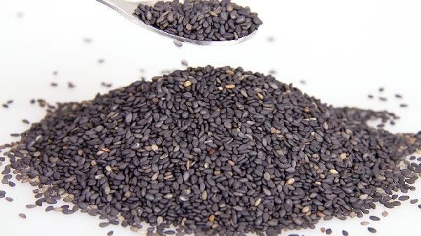 哪種方法調整發(fā)色最有效？（三原色調配原理大揭秘糖分劇研所01:26快速改發(fā)色）