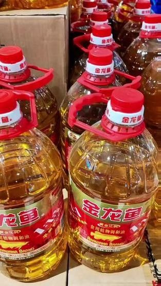 金龍魚一比一比一哪個系列最好？（金龍魚1:1:1黃金比例調和油怎么樣）