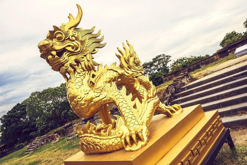 金龍?jiān)谠侥厦耖g有哪些傳說（金龍?jiān)谠侥衔幕杏泻误w現(xiàn)？）