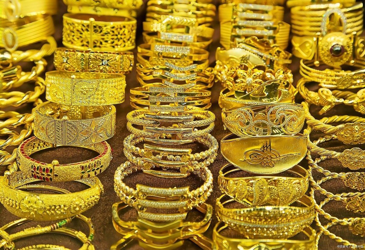 大金萬龍魚的市場價格波動大嗎？