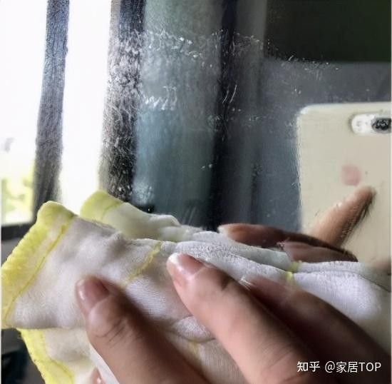 如何正確清潔和保養(yǎng)金龍魚擺件（家居top金龍擺件最忌三種東西）