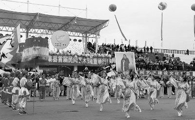 懷集龍魚舞的主要表演道具（廣東懷集縣非遺文化慶新春中華人民共和國文化和旅游部聽）