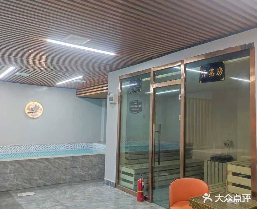 達孜哪個水族館龍魚好？祥龍魚場龍魚（孜水族館中的祥龍魚場）