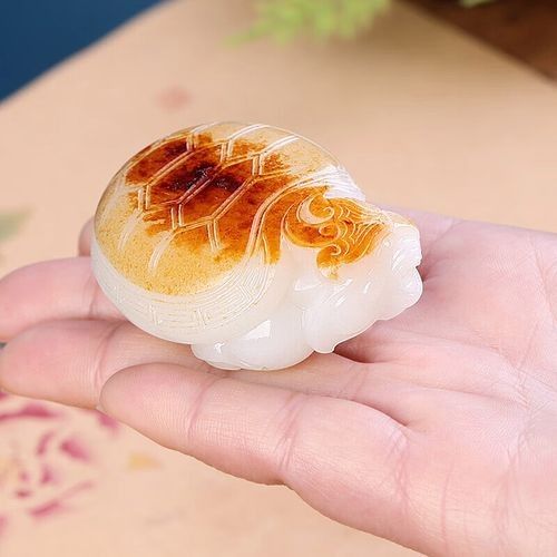 如何保養(yǎng)和田玉籽料龍龜？（和田玉籽料龍龜?shù)谋ｐB(yǎng)與禁忌baiqi.makepolo）