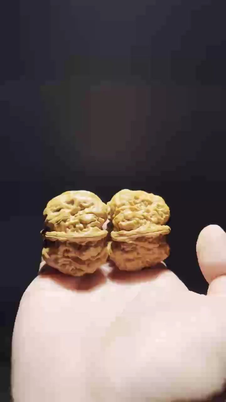 #蛤蟆頭（《蛤蟆頭》，一部描繪了上世紀中國農村生活變遷的長篇小說）