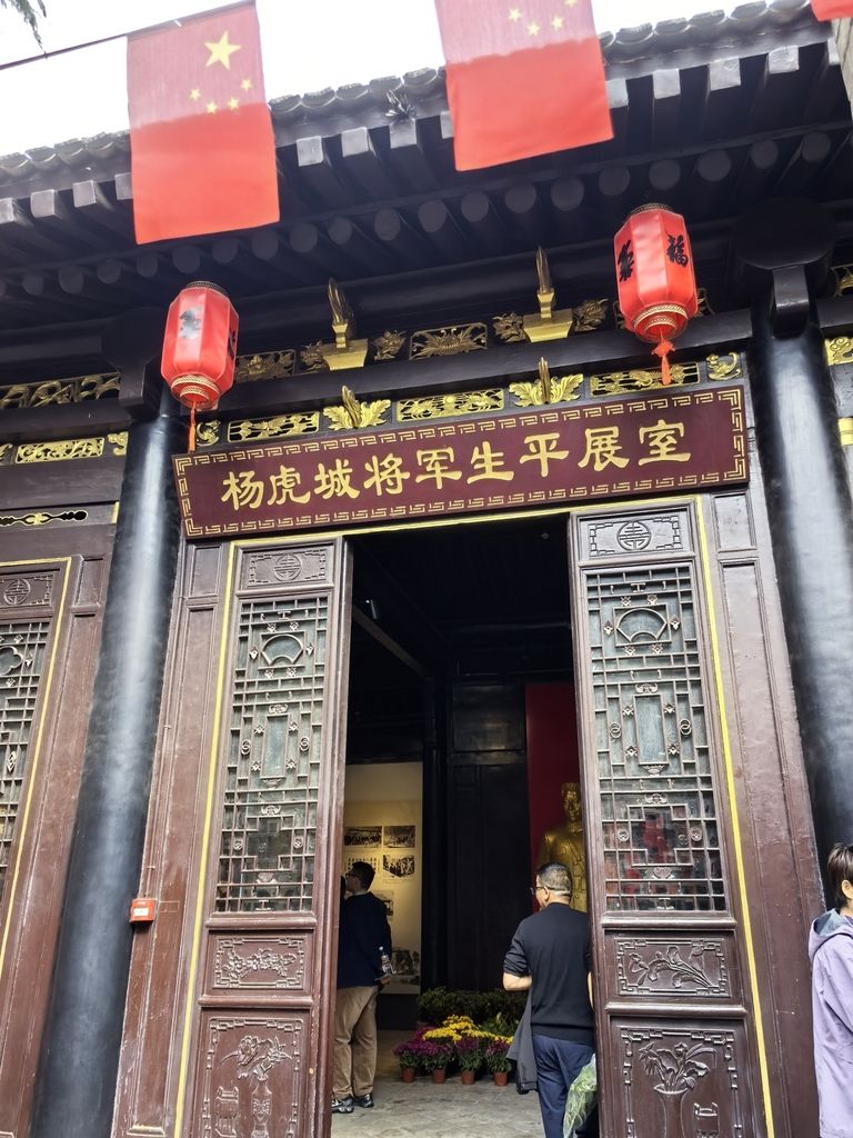 堅持愛好（zizai評論：堅持愛好對于個人發(fā)展的重要性及其對個人成長的影響）