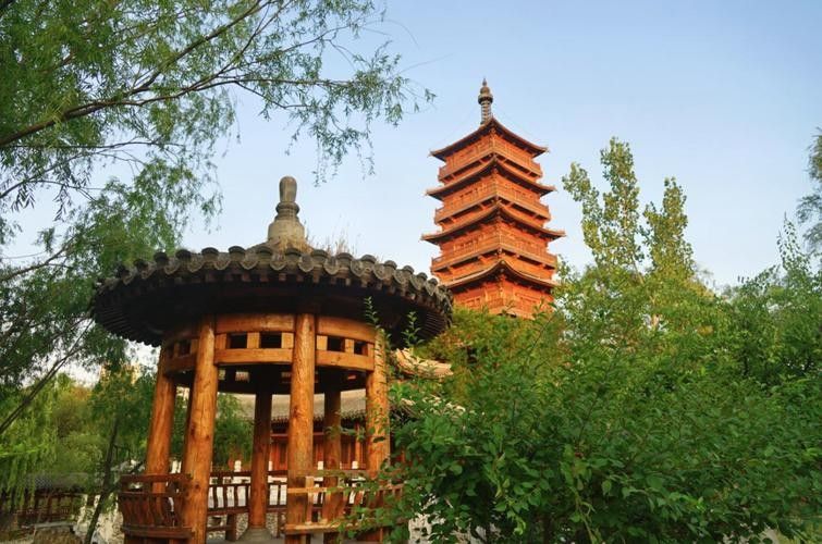 如何聯系這兩個基地？（中國北京出版創意產業基地北京市朝陽區焦化路18號園區公司企業聽）