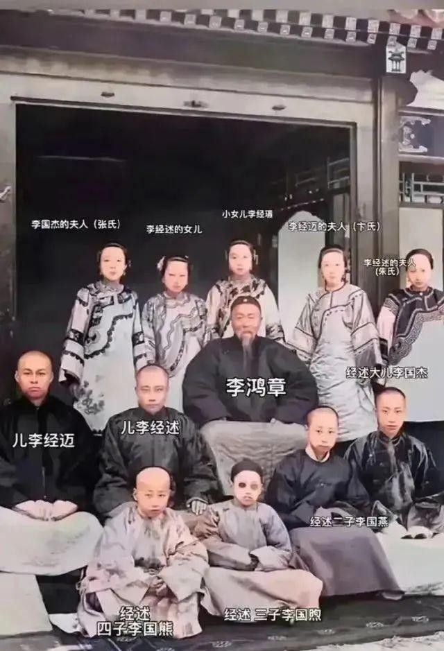 能再給我幾張參考圖片嗎