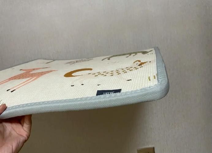 曼龍爬行墊有哪些型號（曼龍爬行墊哪個牌子好曼龍爬行墊十大品牌排行榜）