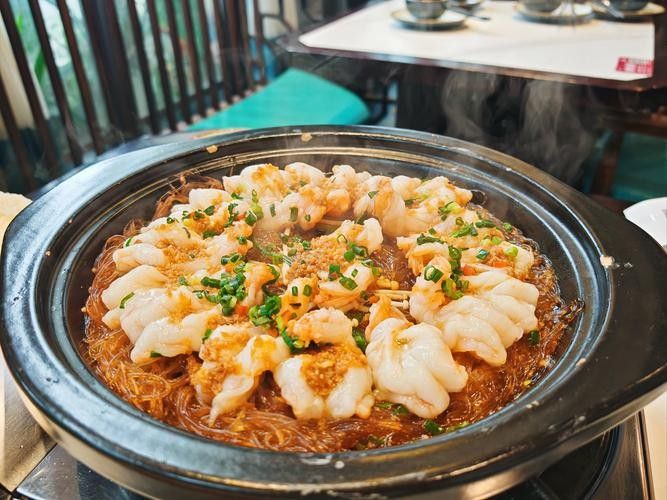 金龍魚搭配什么蔬菜最好（七大必吃食物，營養(yǎng)搭配全解析）