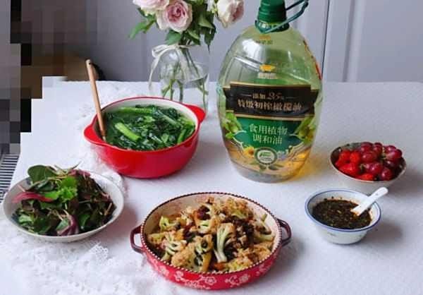 金龍魚搭配什么蔬菜最好（七大必吃食物，營養(yǎng)搭配全解析）