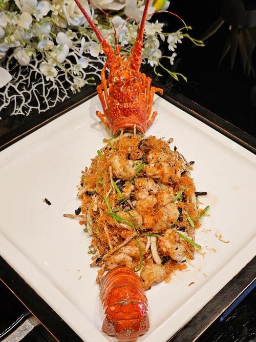 金龍魚搭配什么蔬菜最好（七大必吃食物，營養(yǎng)搭配全解析）