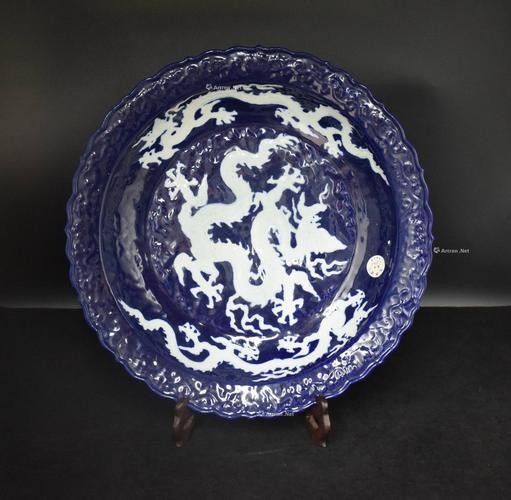 如何鑒定藍底金龍紋瓷器的真?zhèn)危ㄋ{底金龍紋瓷器的真?zhèn)舞b定）