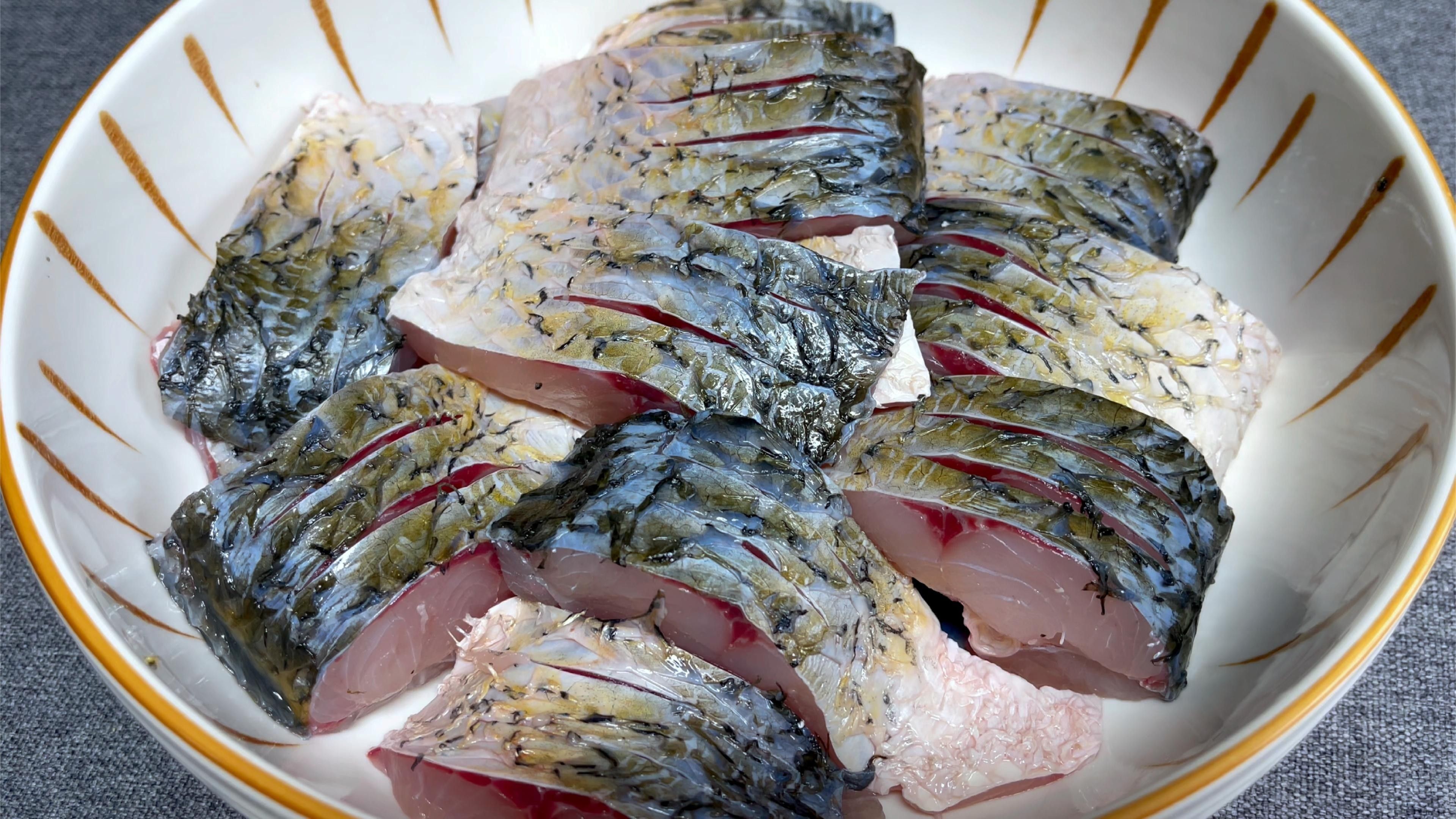 如何腌制龍魚去腥味（腌制龍魚時別放鹽和料酒） 如何腌制龍魚去腥味（腌制龍魚時別放鹽和料酒） 龍魚百科 第3張