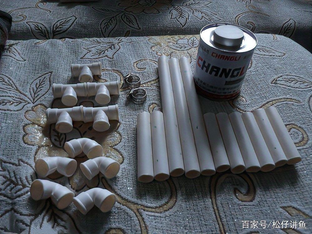 滴流過濾的具體安裝步驟（上濾滴流盒魚缸安裝全攻略,輕松搞定魚缸過濾器）