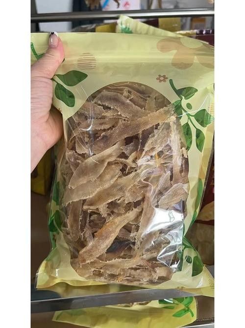 小金龍魚膠的價格范圍（小金龍魚膠的價格范圍在幾十元到幾百元人民幣不等）