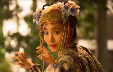 王紫璇李鴻其官宣結婚（王紫璇李鴻其官宣結婚,登封撒糖超甜蜜,三年愛情長跑聽）