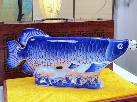 金龍魚白酒有哪些產(chǎn)品系列？（金龍魚白酒主要產(chǎn)品系列：金龍魚·精品系列）