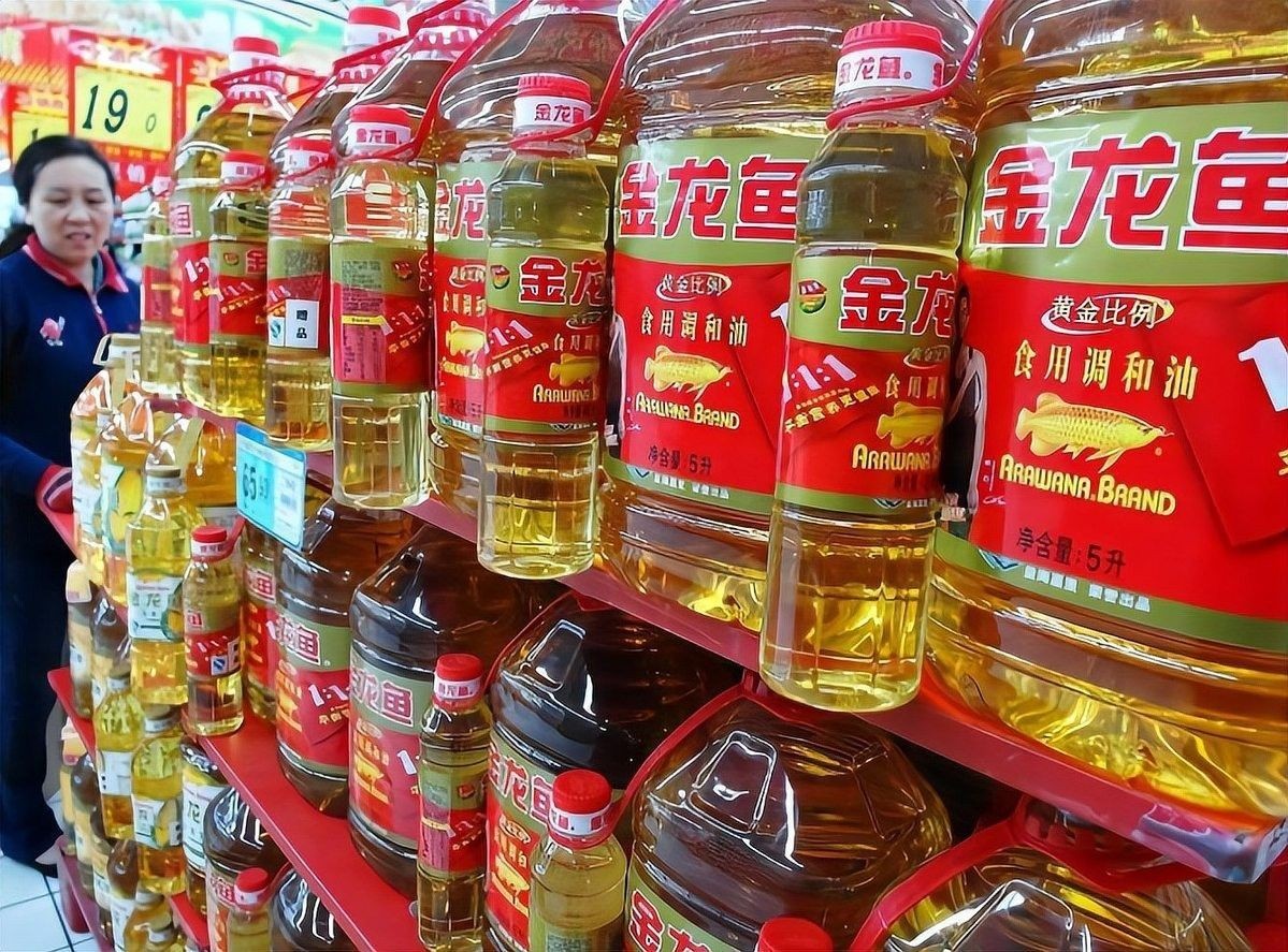 金龍魚白酒有哪些產(chǎn)品系列？（金龍魚白酒主要產(chǎn)品系列：金龍魚·精品系列）