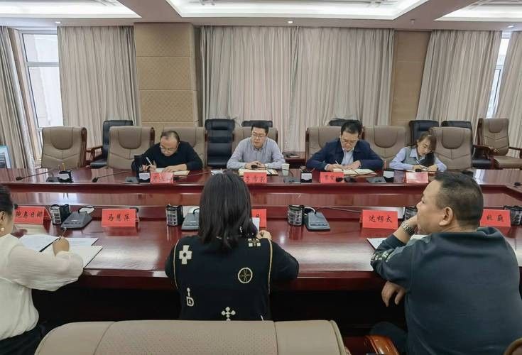 如何聯系阿拉善盟農牧部門咨詢龍魚養殖