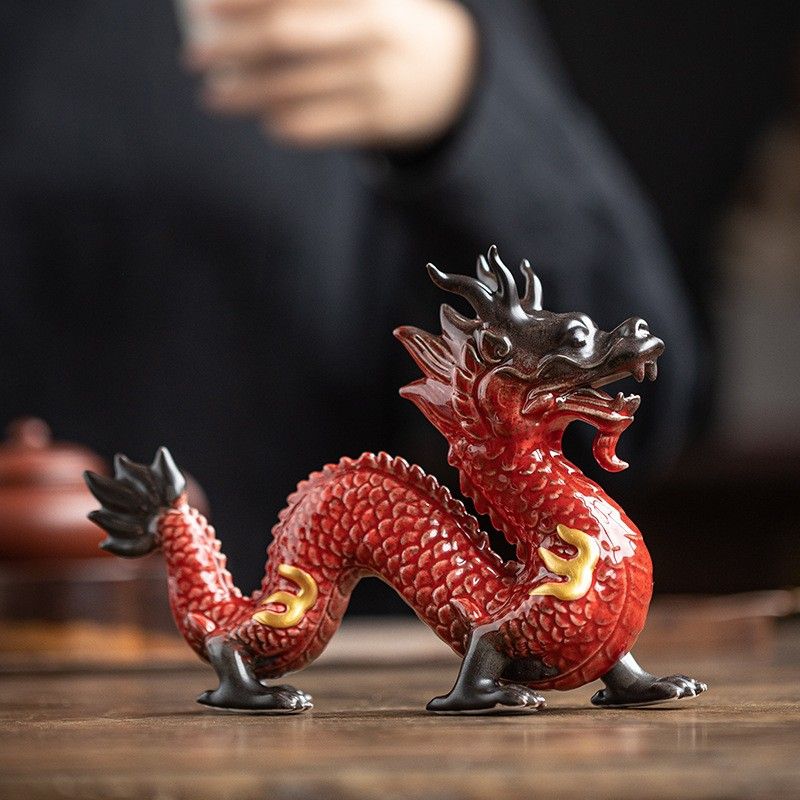 紅龍裝飾品的市場價格是多少（紅龍裝飾品的市場價格）