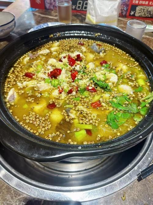 新津當地人吃魚的地方推薦（四川新津當地人推薦的吃魚的好去處：新津魚頭王-）