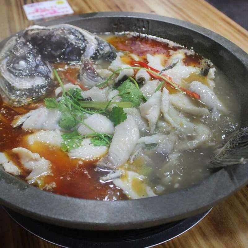 云南石鍋魚用的什么魚（云南石鍋魚是什么魚）