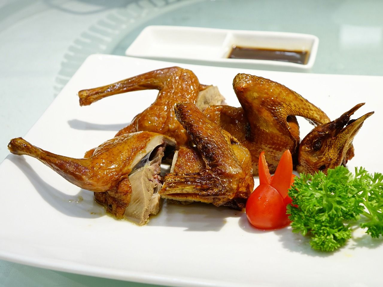 龍魚活食怎么處理，龍魚不吃活食怎么辦，