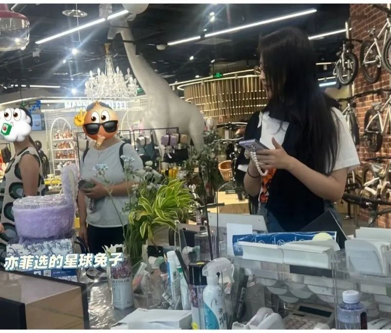 哪里可以買到彩蝶1.2米魚缸？（北京彩蝶1.2米魚缸專業(yè)水族箱購物平臺推薦）