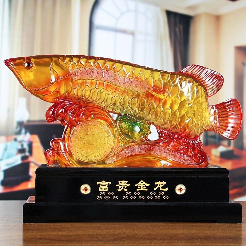 金龍魚(yú)擺件的風(fēng)水作用（淘寶網(wǎng)：金龍魚(yú)擺件擺放禁忌你知道嗎金龍魚(yú)擺件真能帶來(lái)財(cái)運(yùn)嗎）