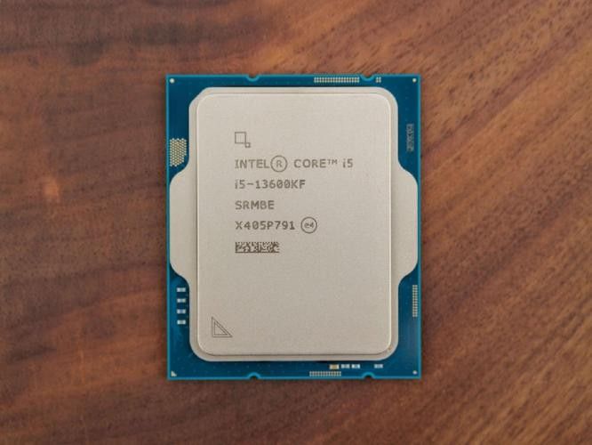 i5-13600K與i7-6700K性能對比