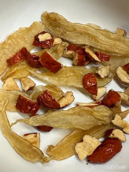 金龍魚魚膠如何去腥味？（如何去除魚膠的腥味？）