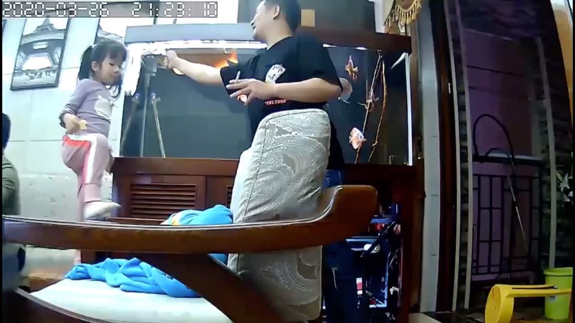與龍共舞，戲水年華。時光消逝，明悟即空